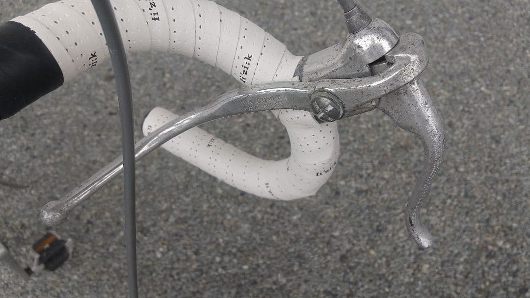 片倉シルク SILK ROAD スポルティーフ シルバー