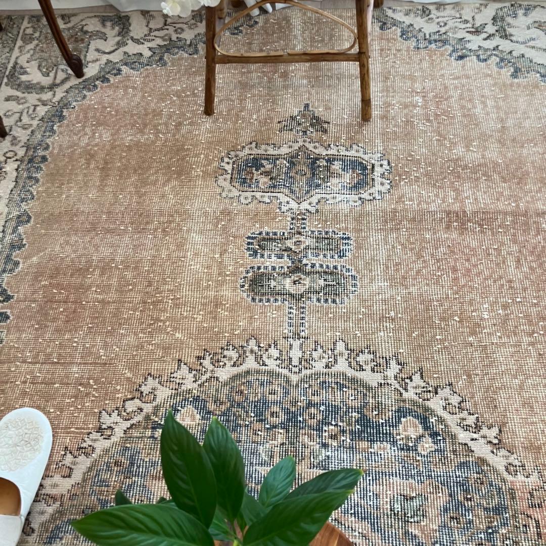 額縁メダリオン✳︎130×215コーラルピンク　ブルー　トルコヴィンテージラグ