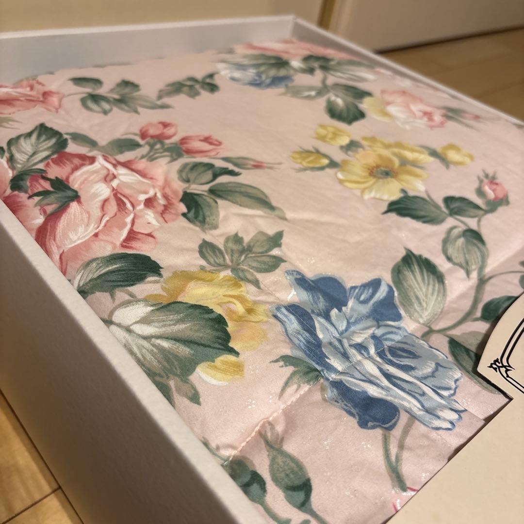 未使用品　羽毛肌ふとん　150×200