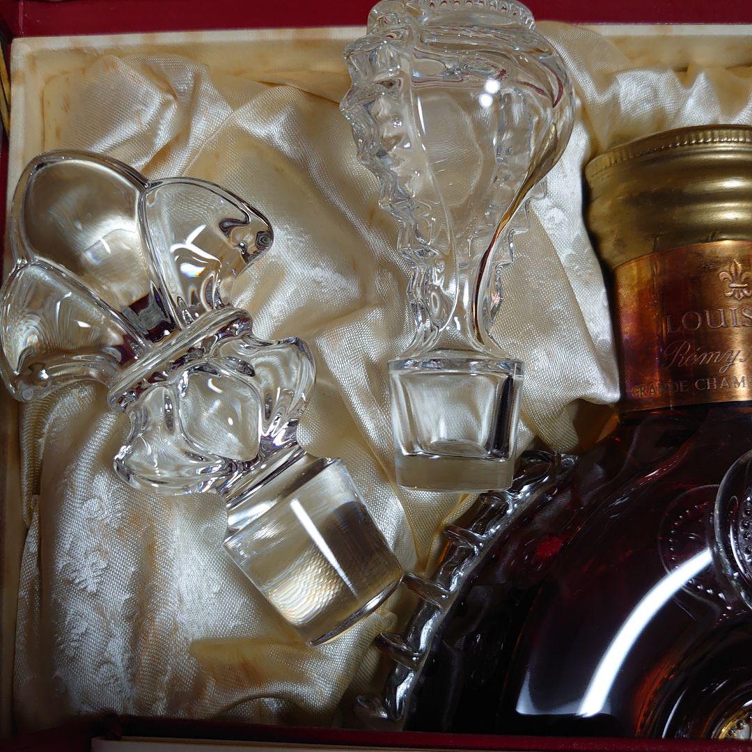 レミーマルタンルイ13世【未開封】金キャップ700ml　替え栓２点・内箱・外箱付