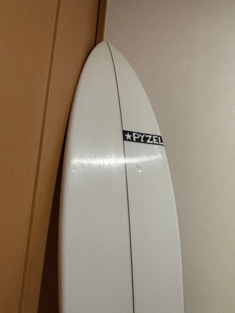 PYZEL SHADOW 5'11 28L＆フィンセット