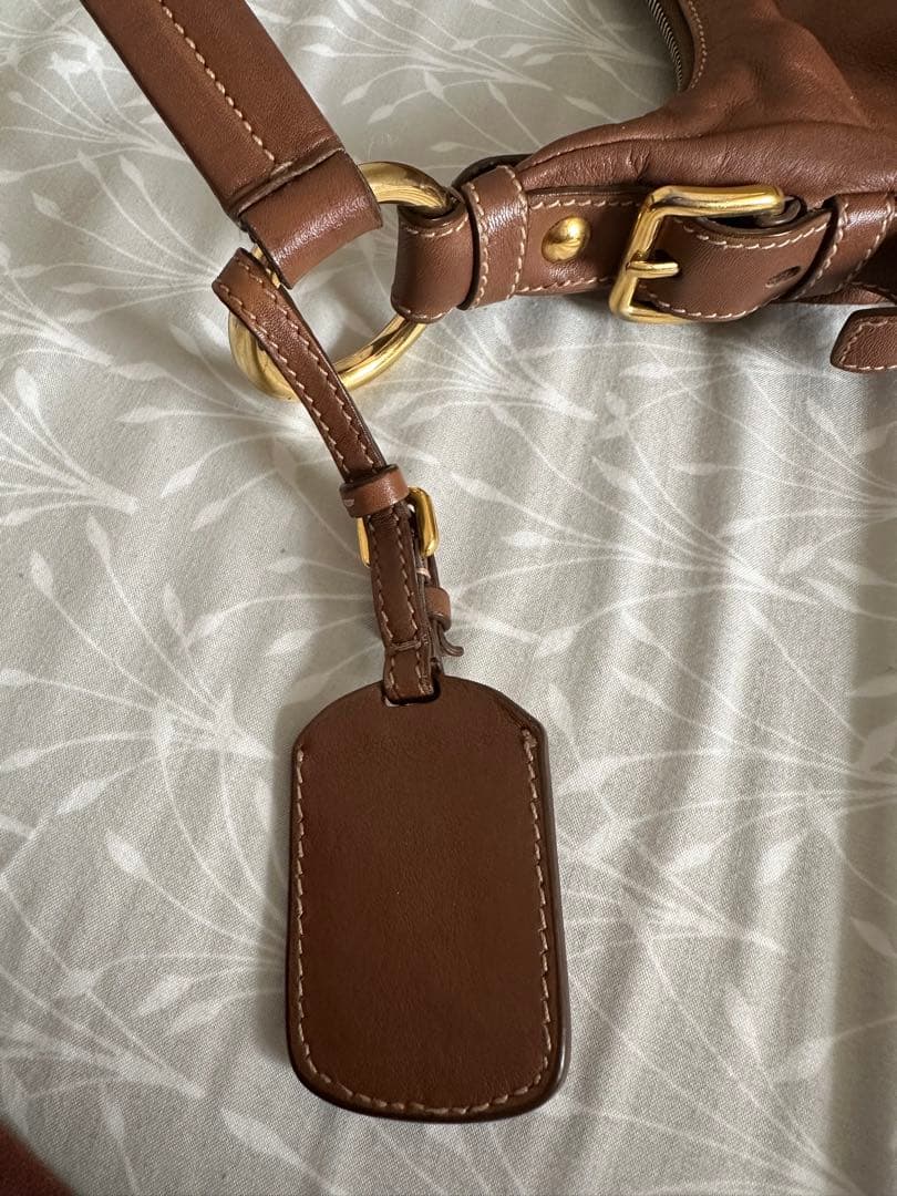 PRADA ブラウンショルダーバッグ