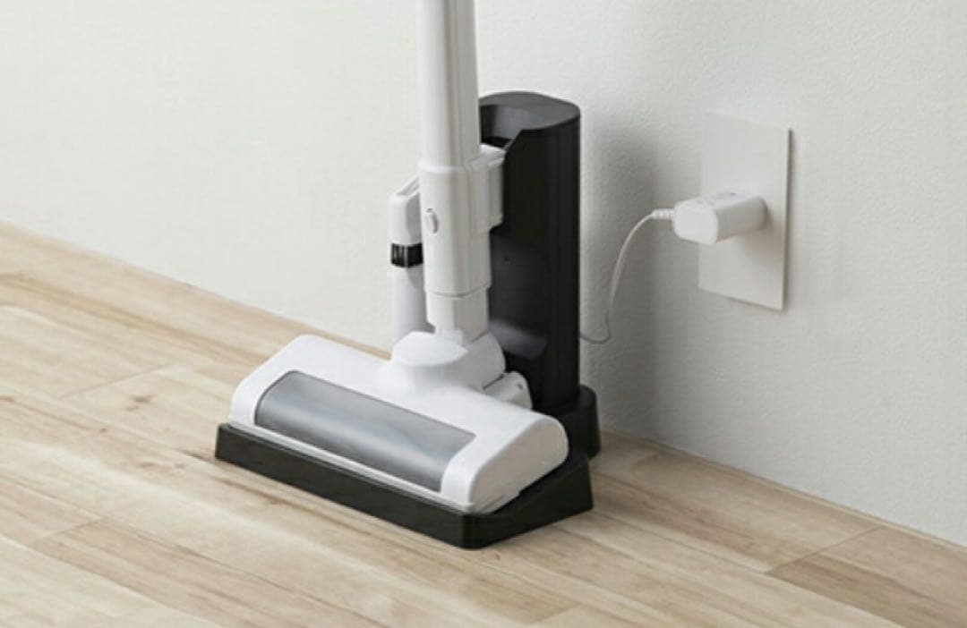 【新品未開封】アイリスオーヤマ [充電式紙パックスティッククリーナー ホワイト]