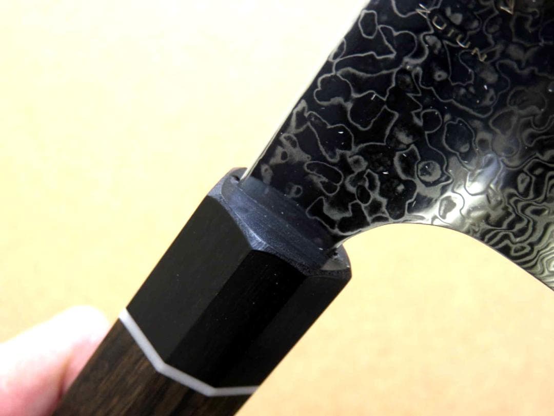 牛刀 210mm 瑞雲 関の刃物 ダマスカス63層 SPG2 両刃 洋包丁 桐箱