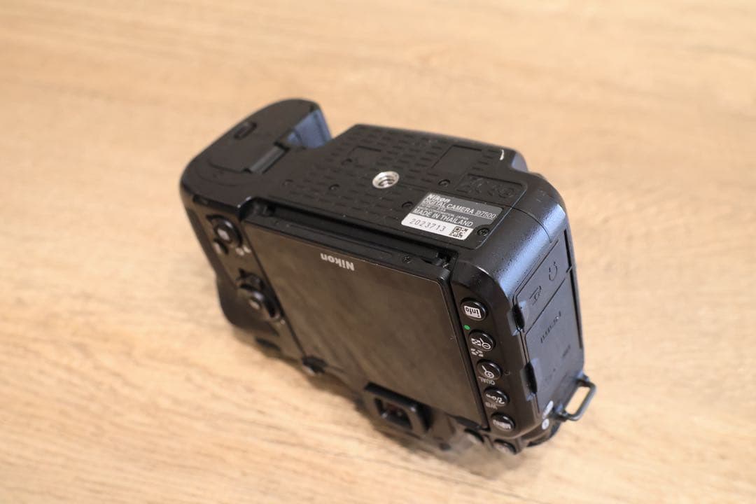 Nikon D7500 ボディ 一眼レフカメラ