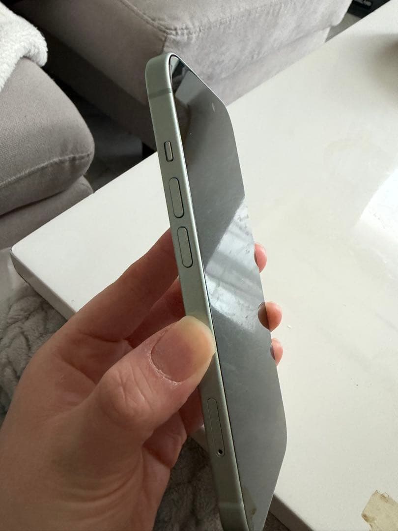 Apple iPhone 15ミントグリーン 本体