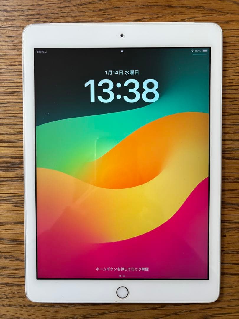 iPad 第6世代 128GB SIMフリー Logicoolキーボード