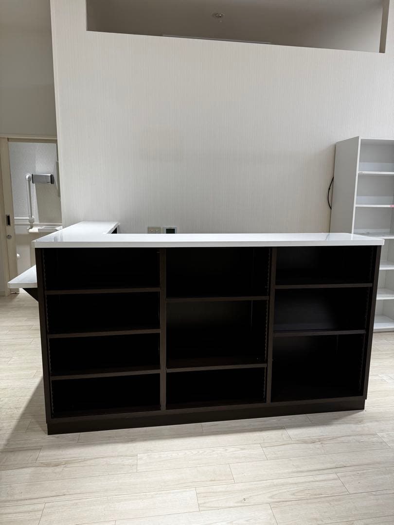 受付カウンター