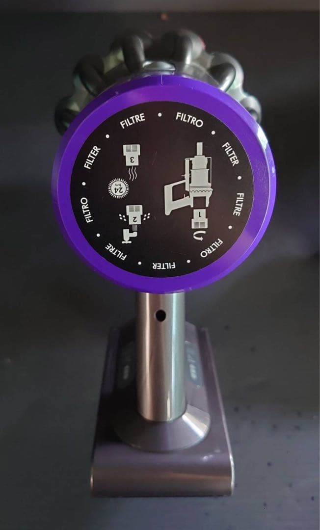 Dyson Cyclone V10 Fluffy充電スタンド付き（中古品）