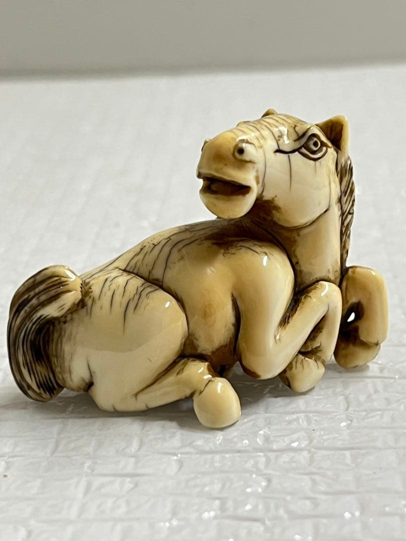 古代馬置物牙細工 ともたんさん、