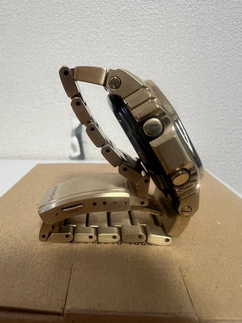 CASIO G-SHOCK GMW-B5000GD-9JF 本体のみ