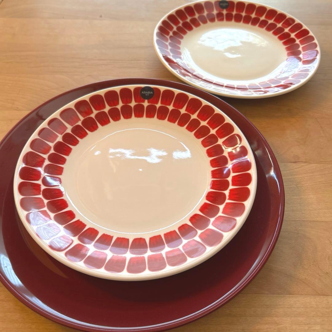 廃盤品アラビアkoko26cm/新品24hトゥオキオレッドプレート20cm×2