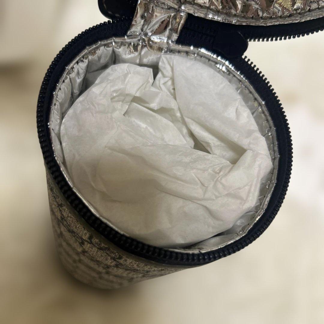 【未使用】GUCCI ボトルケース　ネイビー　GG 内部アルミ加工