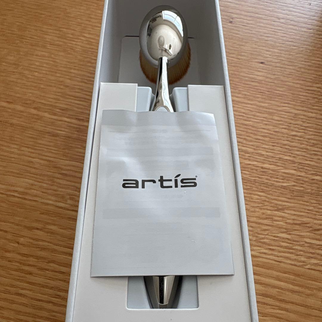 artis Oval 7 ファンデーションブラシ