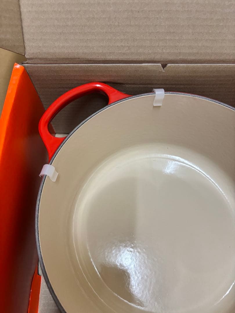 ルクルーゼ　シグニチャー ココット・ロンド 24cm チェリーレッド