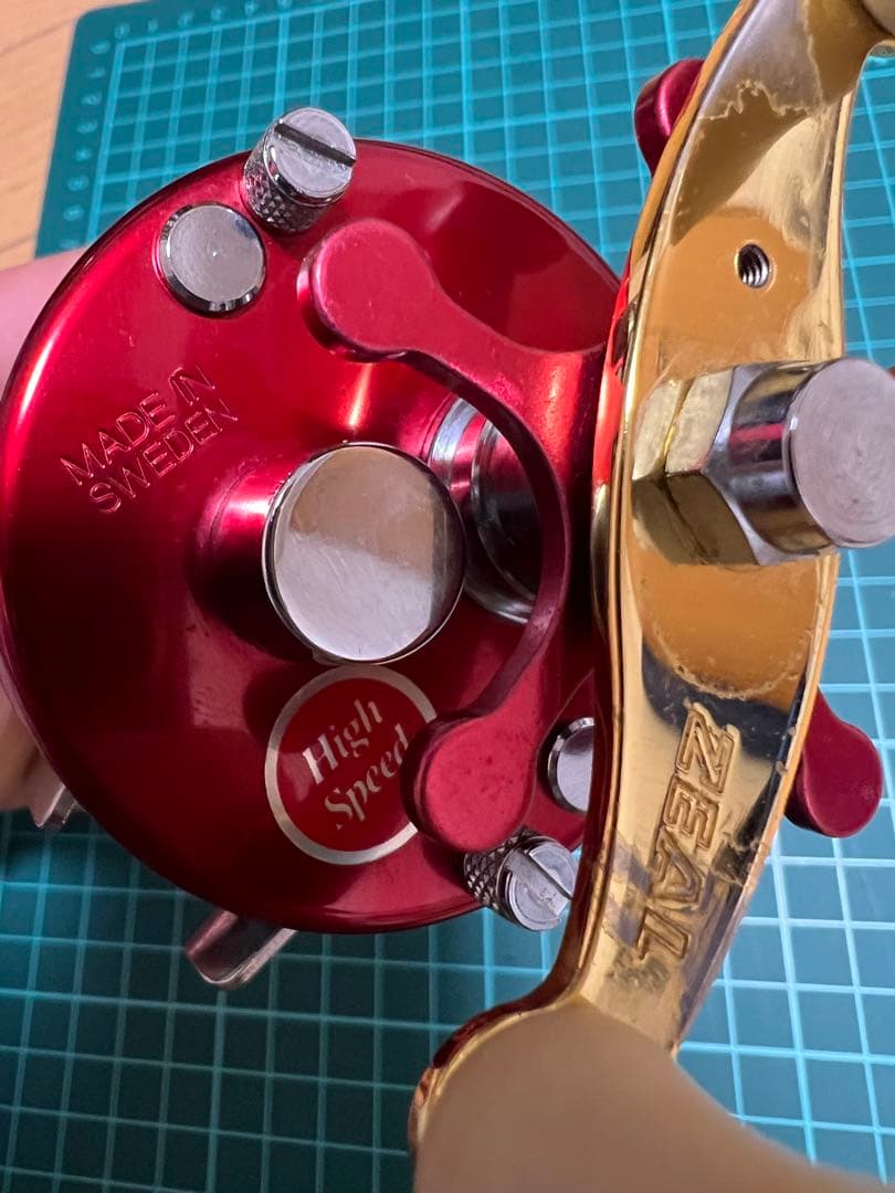 ABUアンバサダー　1500C レッド