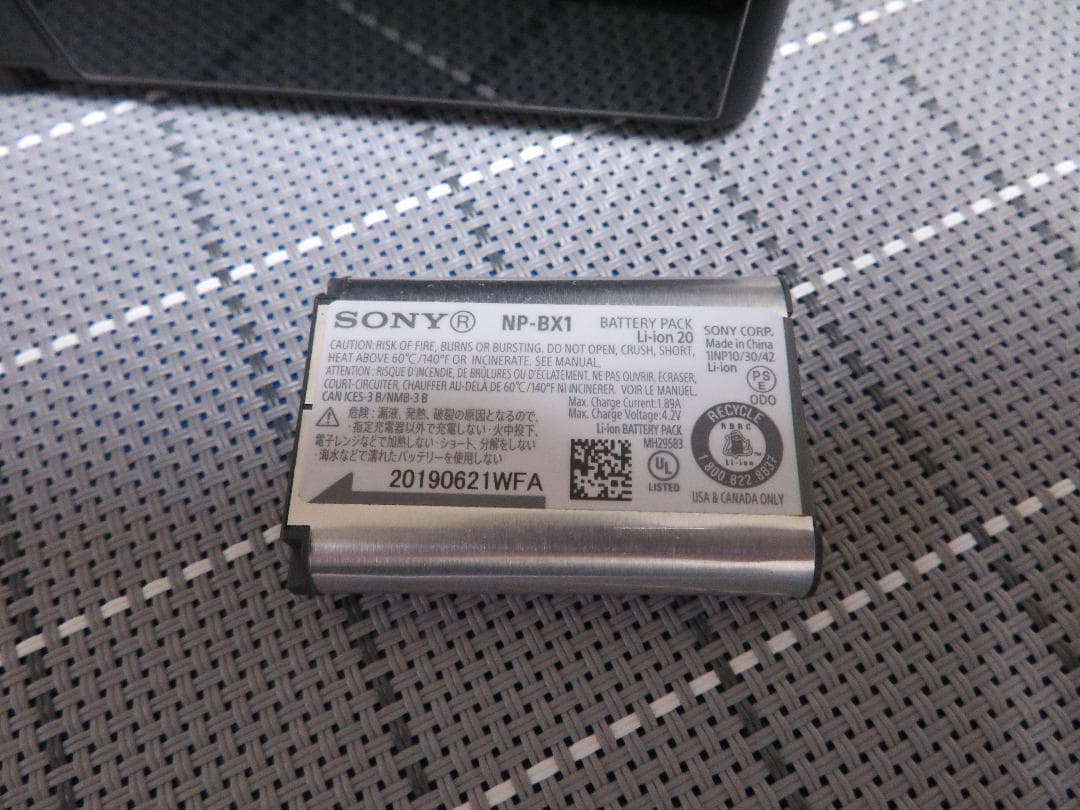 【超美品】SONY　DSC-RX100初代