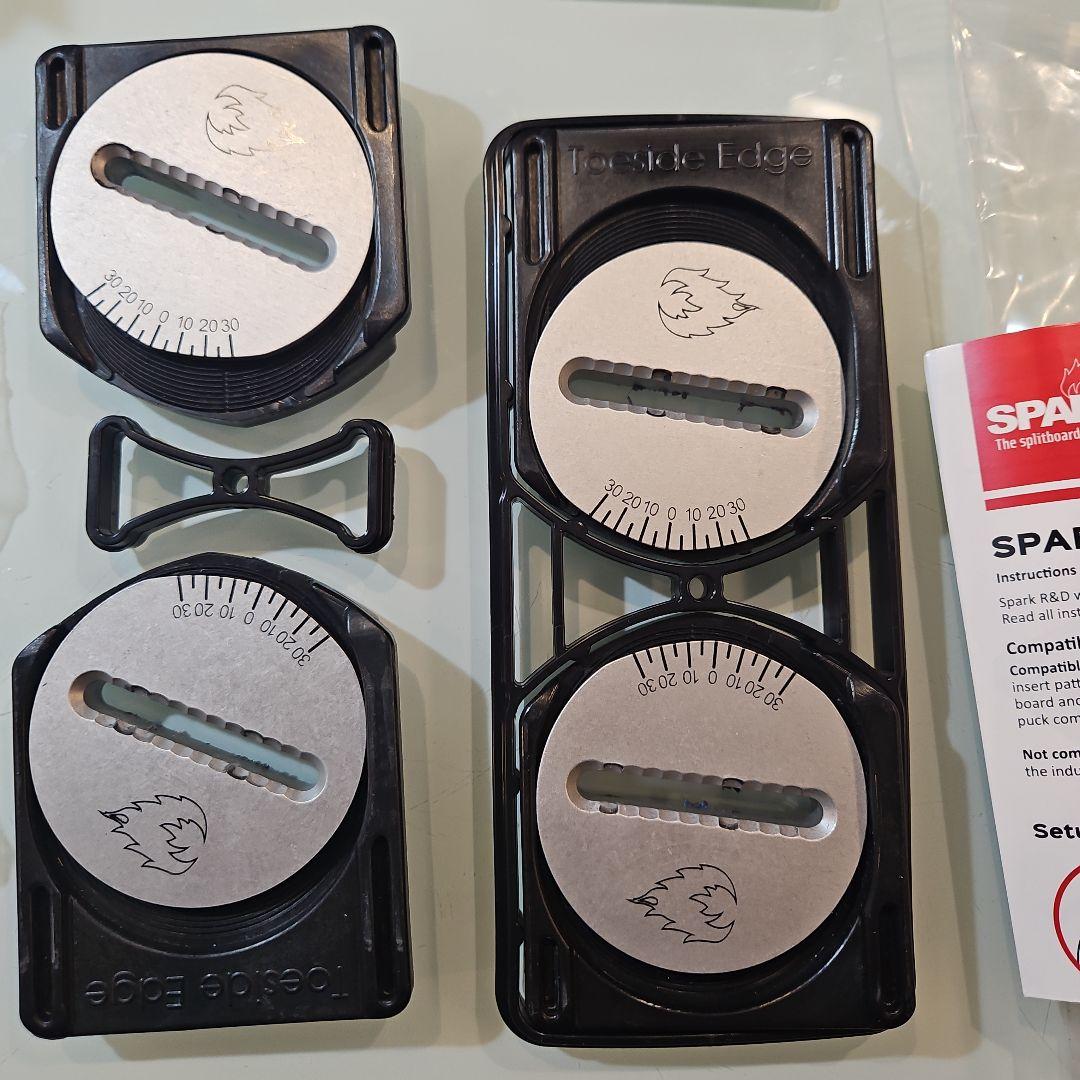 SPARK Canted Pucks スプリットボード用