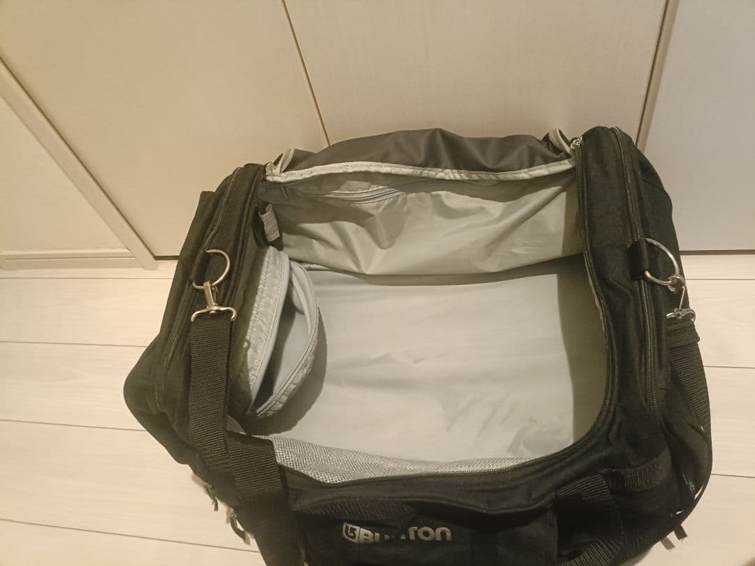 美品 BURTON ボストンバッグ ブラック スノーボード スキー 大容量
