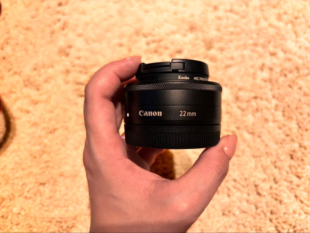 【値下げ】Canonミラーレス一眼カメラ　EOS M10 ホワイト