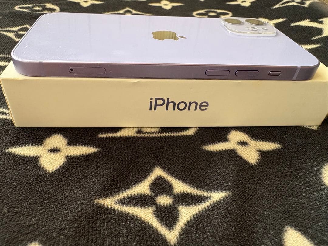 iPhone12 purple 64GB バッテリー最大容量88% 早い者勝ち♪