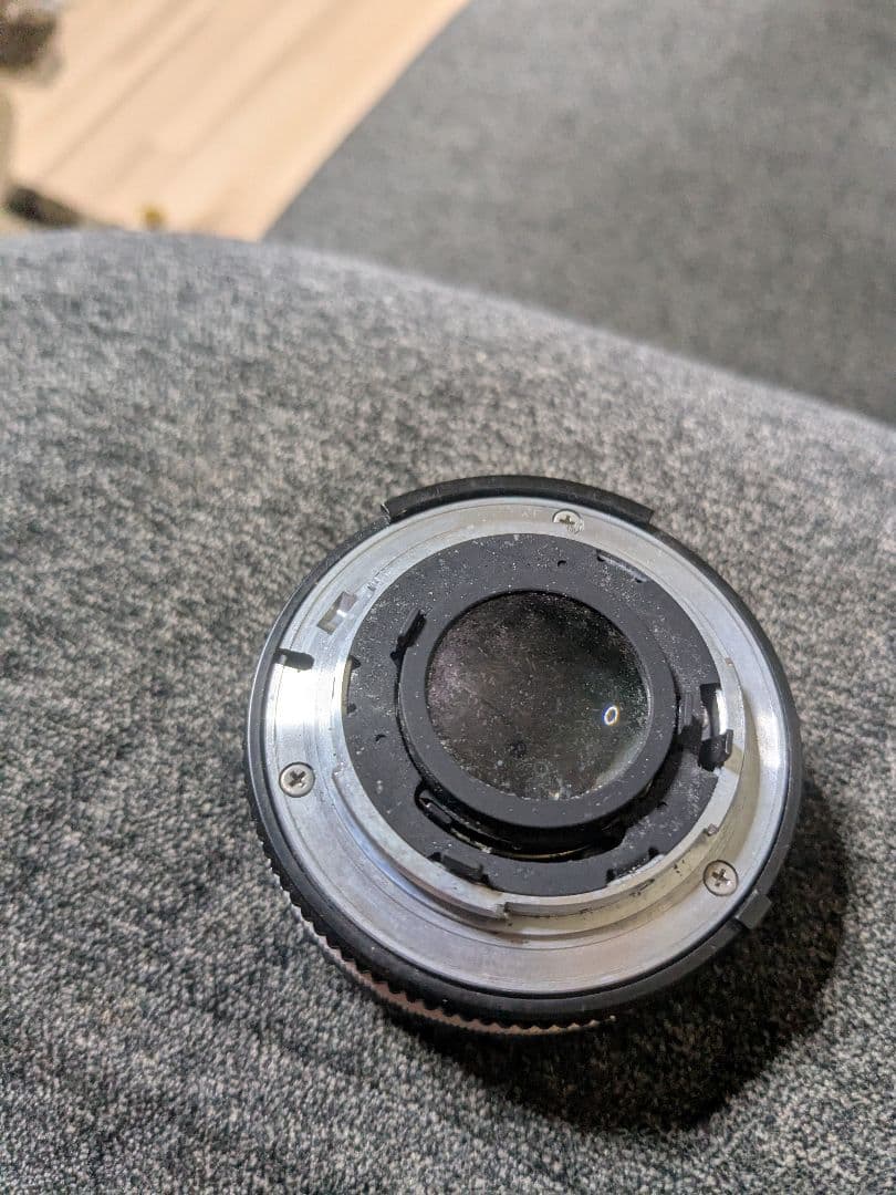 Nikon EM SB-Eスピードライト付き