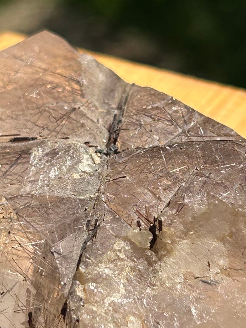 ブラウンルチル原石カテドラルAAAAAレインボー入 希少価値‼️SALE中