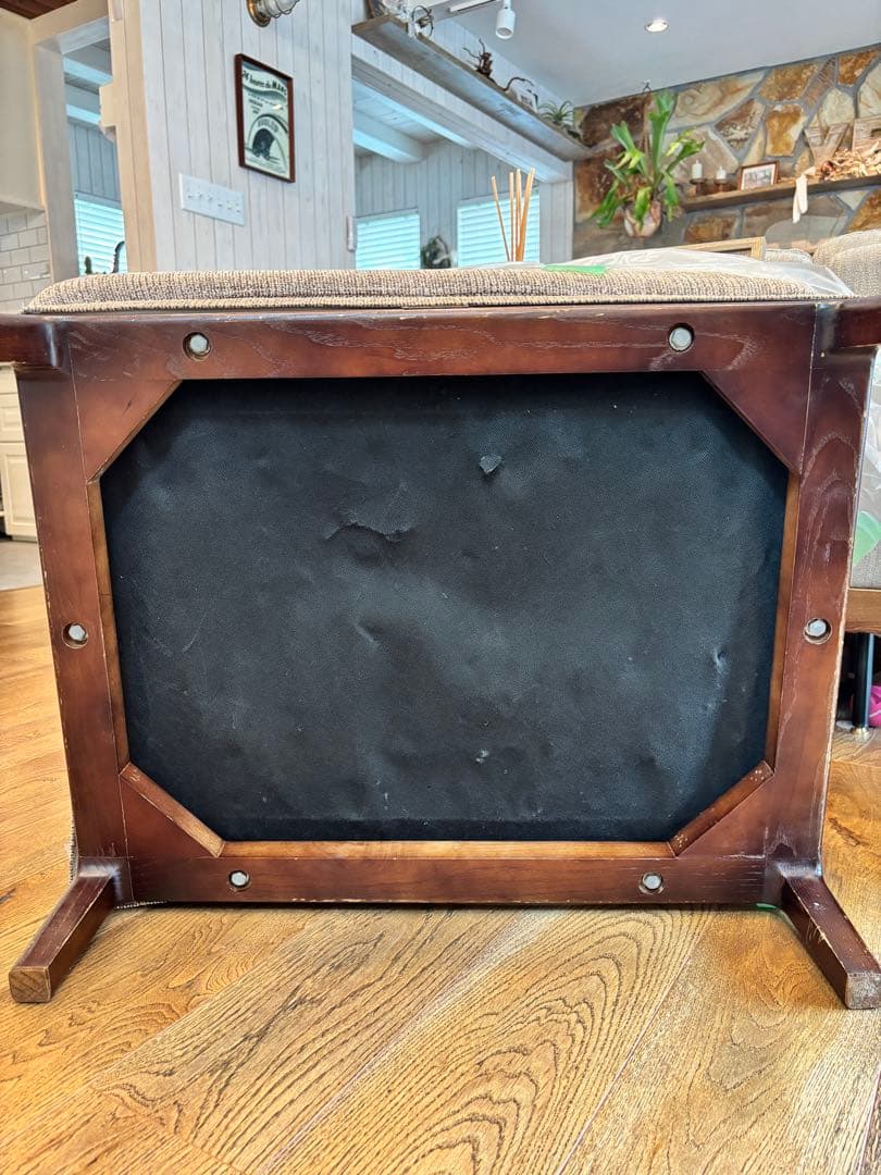 709　JFKオットマン