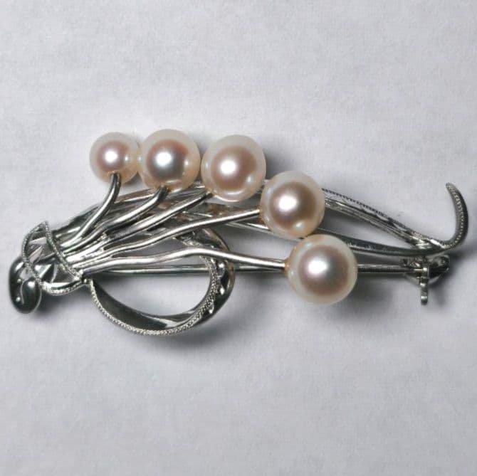 【美品 最高級】ミキモト ブローチ パール 花束 5珠 皇室御用達 正規品