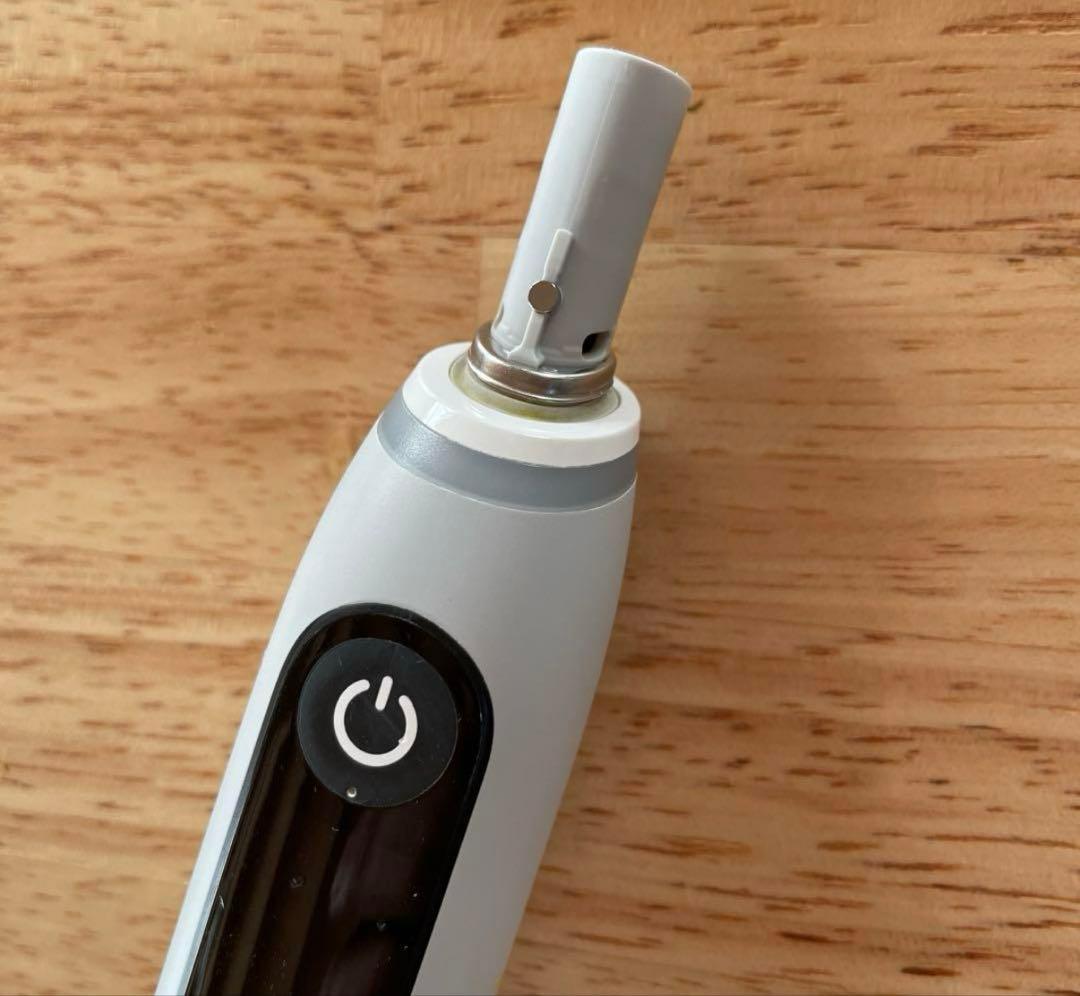 Oral-B iO6 本体+充電器+換えブラシ1本＋トラベルケース