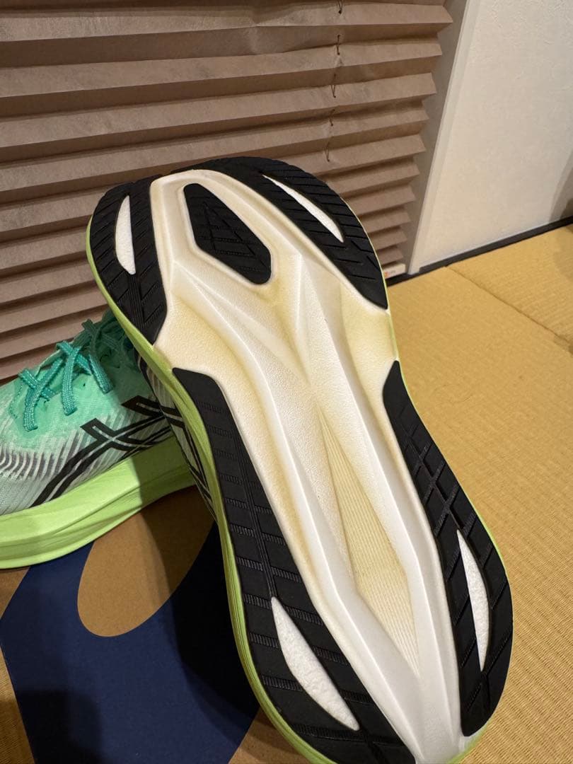 即完モデル　アシックス ASICS メガブラスト MEGABLAST