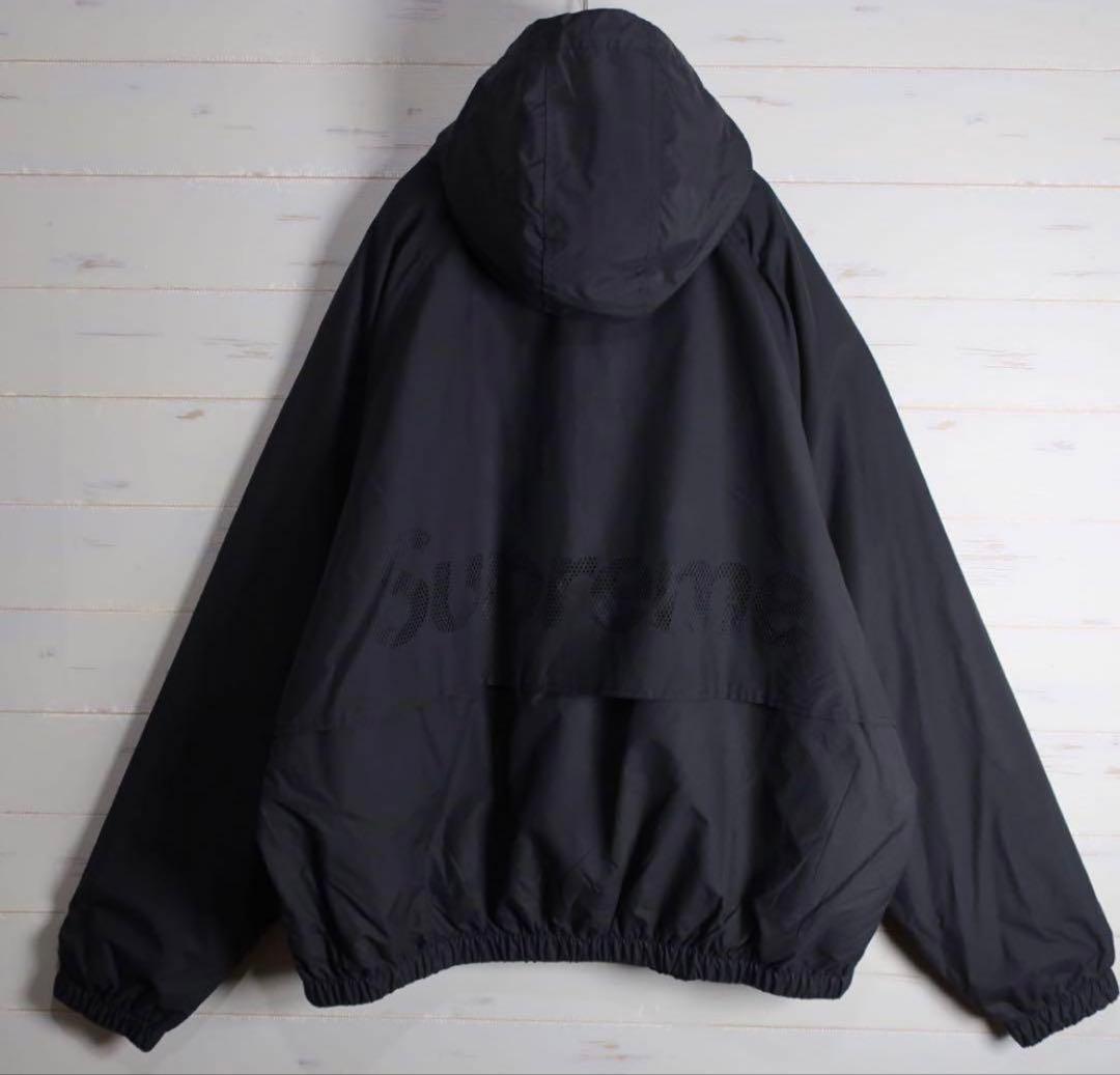 Supreme ブラック ナイロンジャケット フード付き