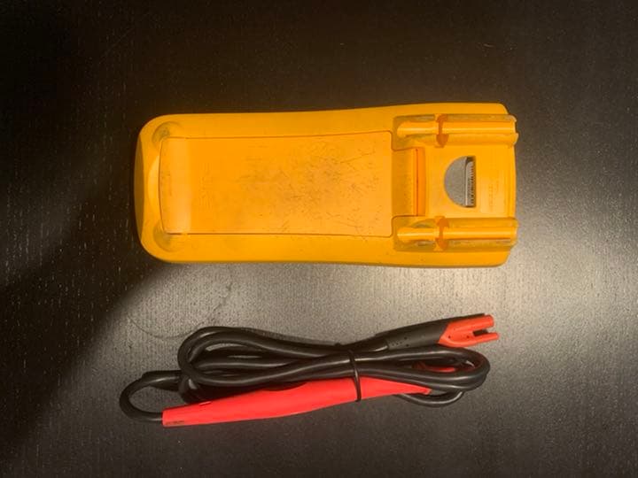 FLUKE 絶縁マルチメーター　1577