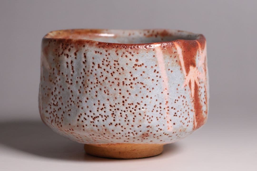 茶道具 源九郎窯 加藤健 鼠志野 茶碗 共箱・共布・略歴 陶芸【MA595】