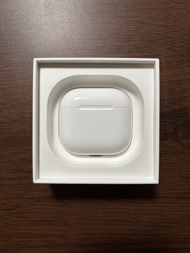 【美品】AirPods 4 本体 ANC搭載モデル ケース付き