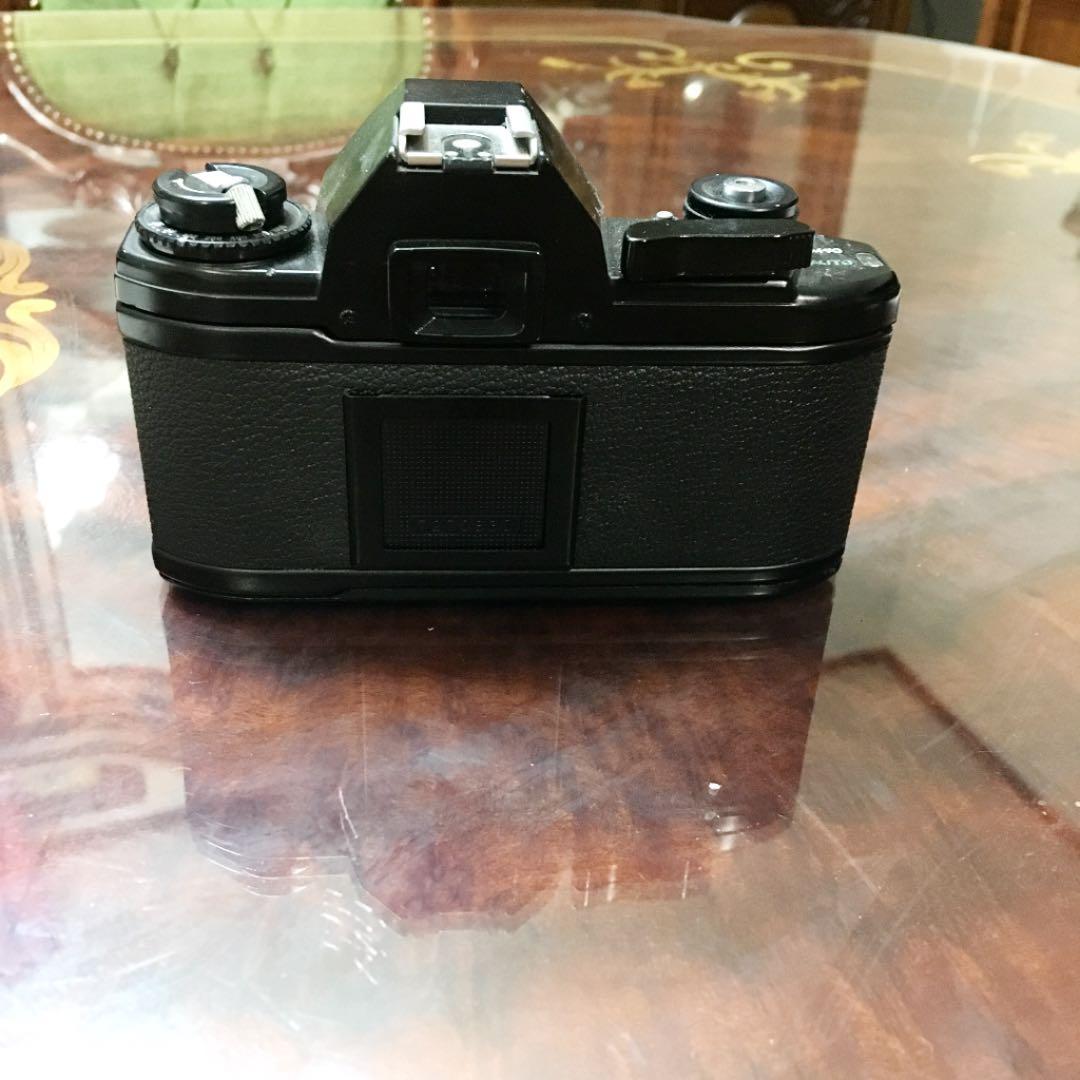 Nikon フィルムカメラ　em ニッコールレンズつき