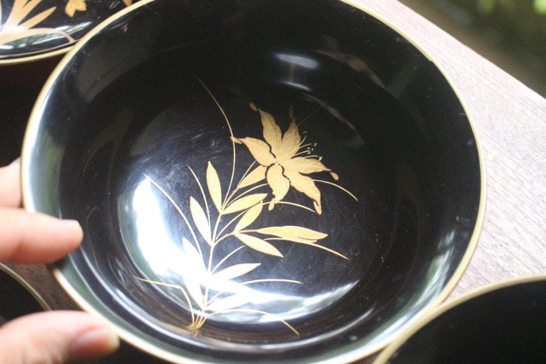 時代朱漆に内見返絵替わり草花蒔絵のお椀5点（検輪島塗蒔絵椀雑煮椀