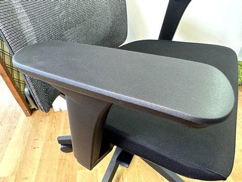 J【中古品】イトーキ サリダチェア YL8 可動肘付 YL8-SGBL-AEL