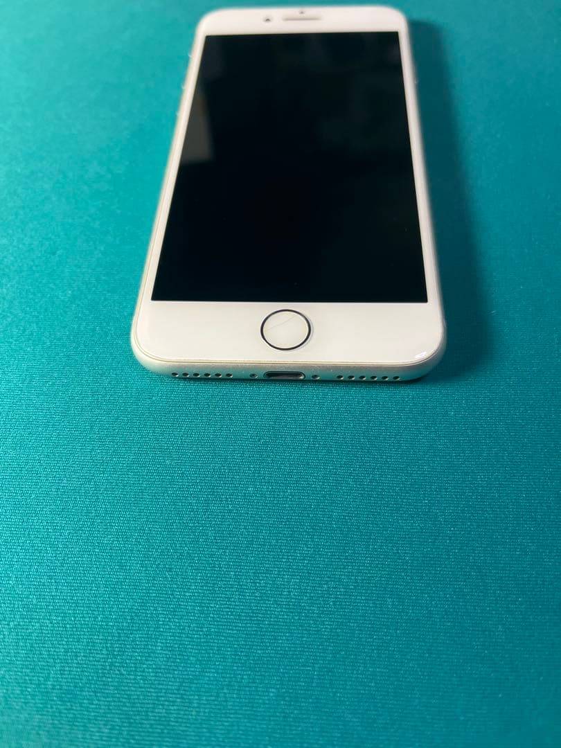 iPhone8 ホワイト　64G