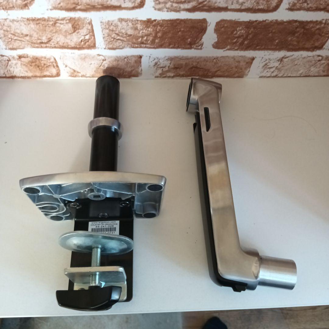 【値下げ】ERGOTRON 金属製モニターアーム VESA対応 34インチまで