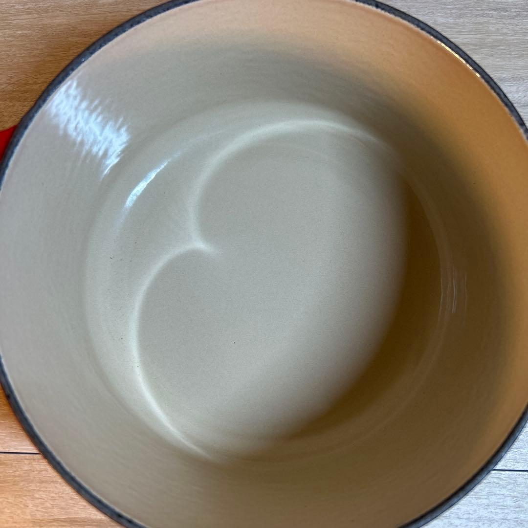 ルクルーゼ　ココットロンド　18cm チェリーレッド　両手鍋　鍋