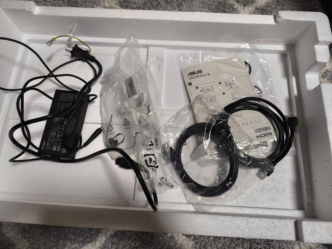 ASUS 4K 144Hz 1ms 28型ゲーミングモニター VG28UQL1A