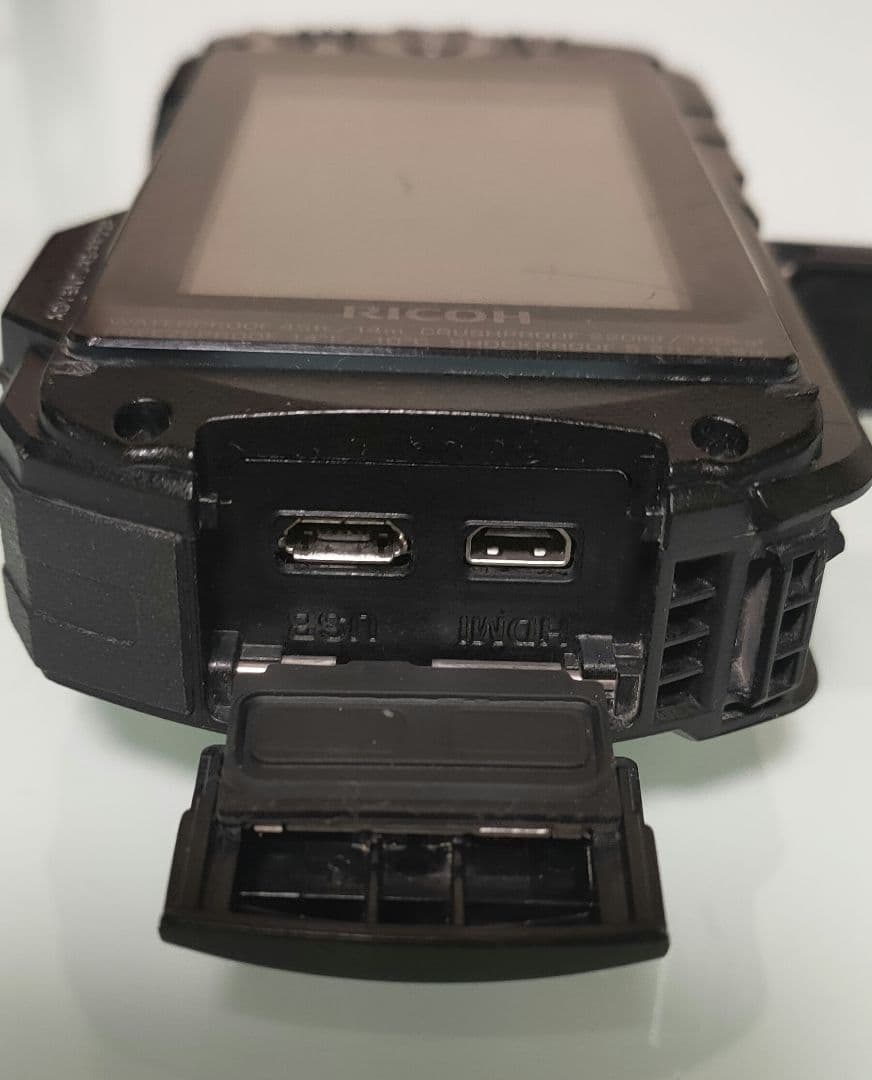 ★RICOHリコーWG-80防水・耐衝撃デジタルカメラ中古品