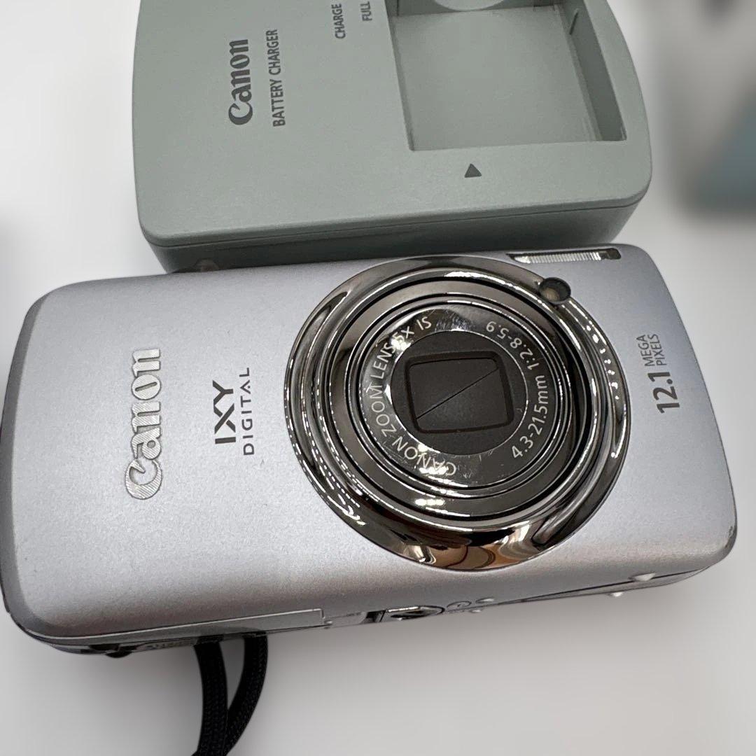 【美品】Canon IXY930IS デジタルカメラ シルバー