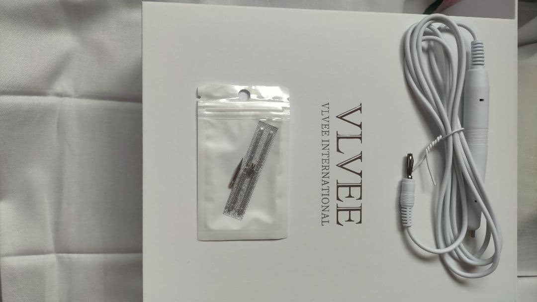 即相談購入歓迎！！新品未使用 お肌美容✨シミ取り低周波美顔機 顔 手 足