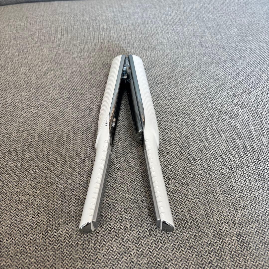 美品✨ リファ フィンガーアイロン ホワイト RE-AI02A ReFa