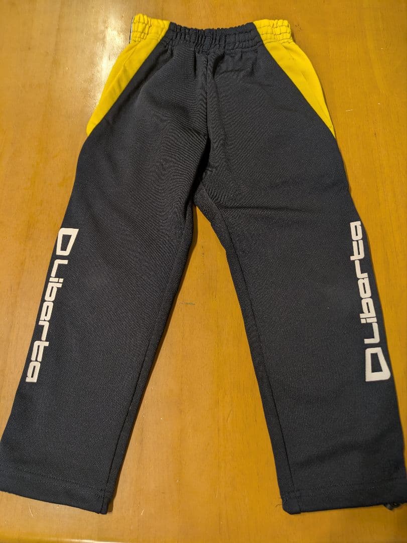 Liberta リベルタスクール115cm ジャージ上下 短パン(紐無し）