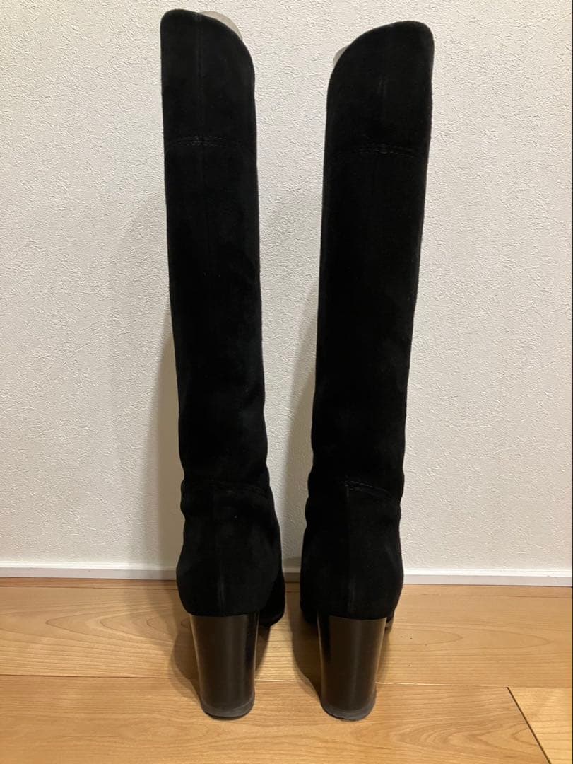 Christian Louboutin黒スウェードsize35ハーフ