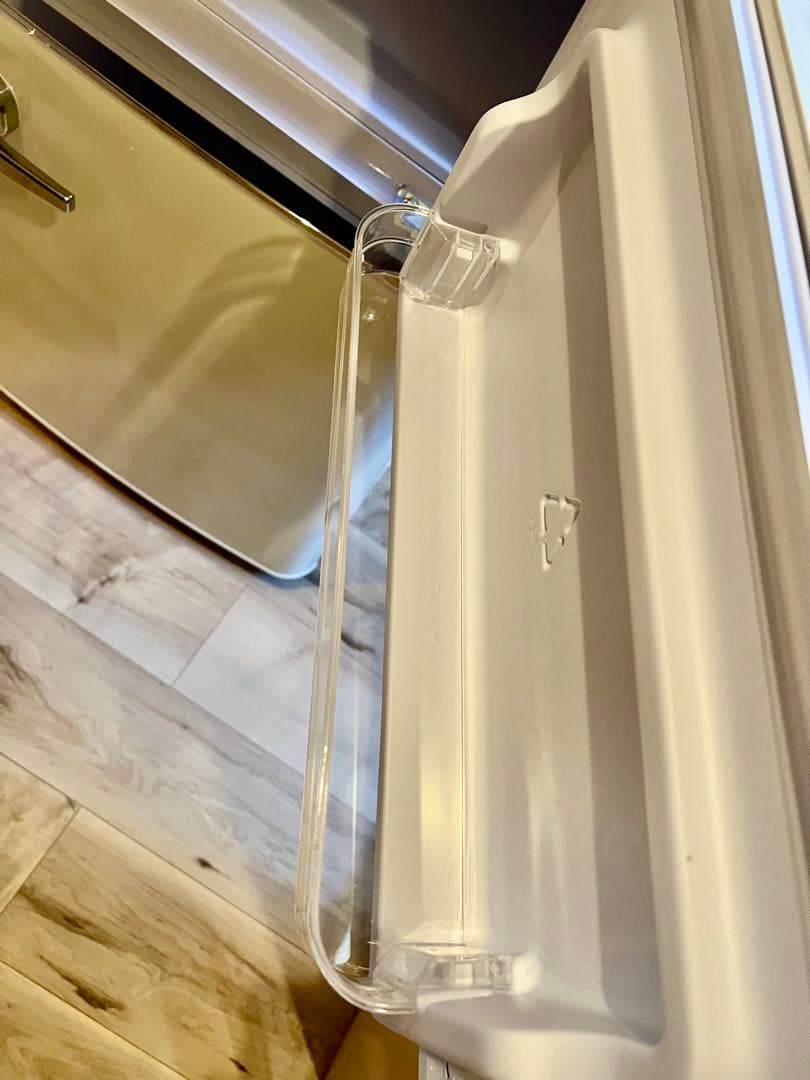 レトロな小型冷蔵庫 81L アイリスオーヤマ