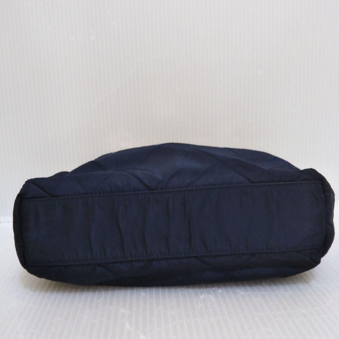 PRADA チェーン キルティング ショルダーバッグ ネイビー B2384